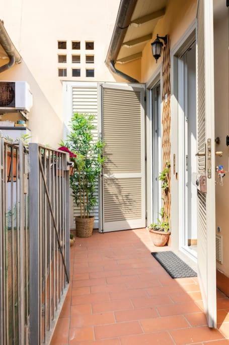 Casa “Oasi Del Mare” Lägenhet Livorno Exteriör bild